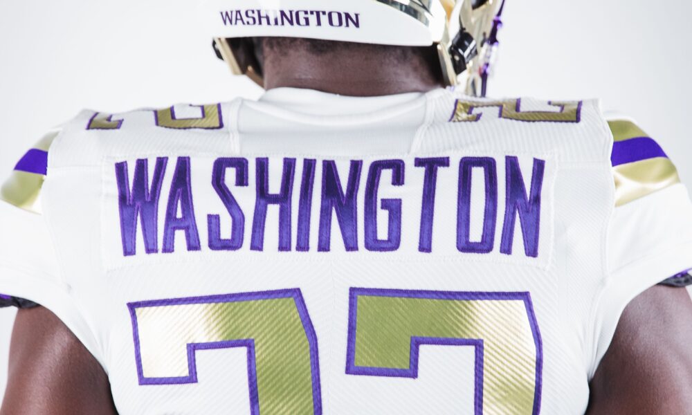 Washington unveiled their NEW “Husky Royalty” Uniforms 2022 
