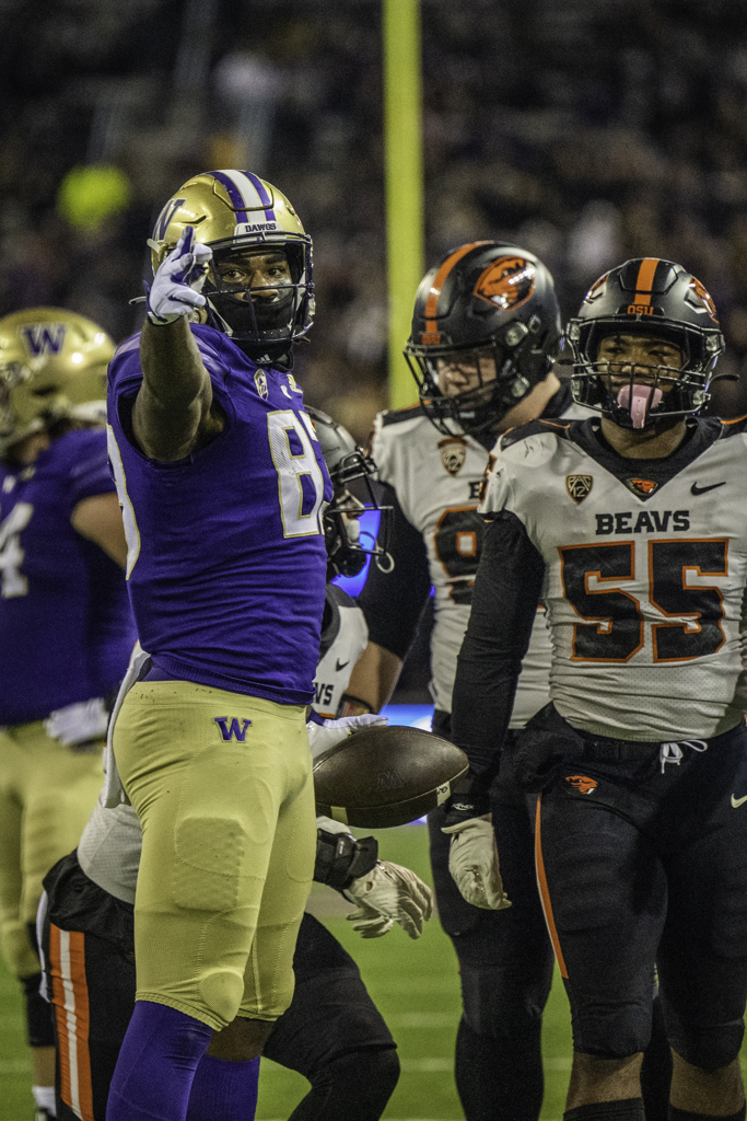 LISTEN: 4th and Inches Recaps Washington's Upset of OSU Under Friday Night Lights