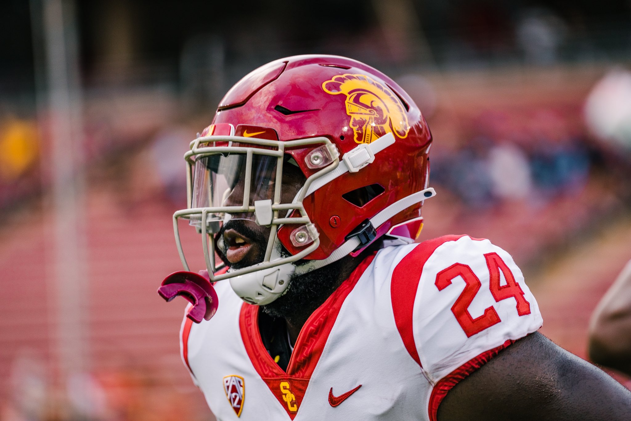 USC LB, Julien Simon, Tacoma Native Enters Transfer Portal