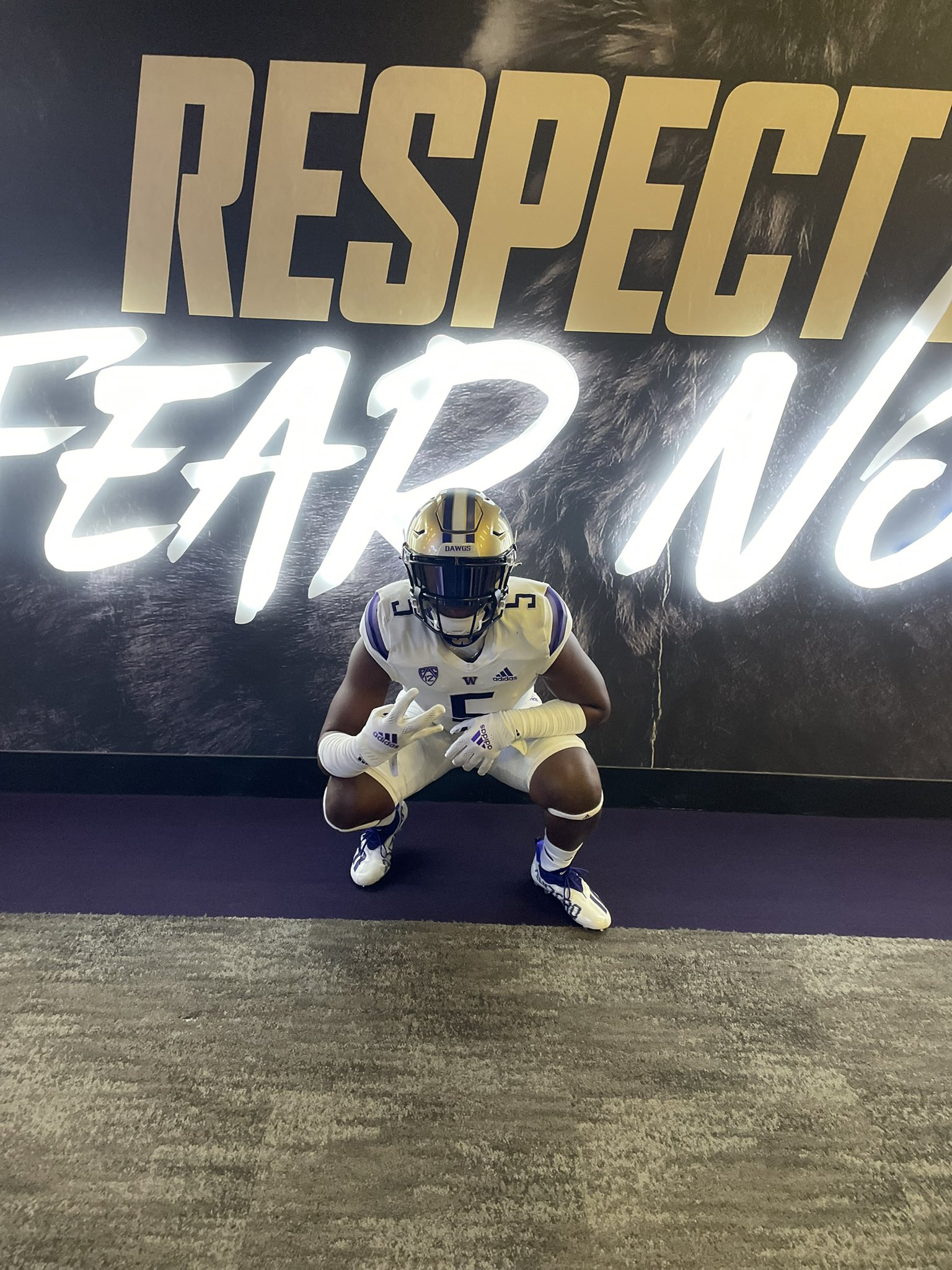 California All-State Linebacker Locks In Easter Weekend Visit to Washington